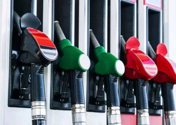 बिल्कुल कोई कमी नहीं! मध्य पूर्व संकट के बीच IOCL ने पेट्रोल, डीजल की पर्याप्त आपूर्ति का आश्वासन दिया