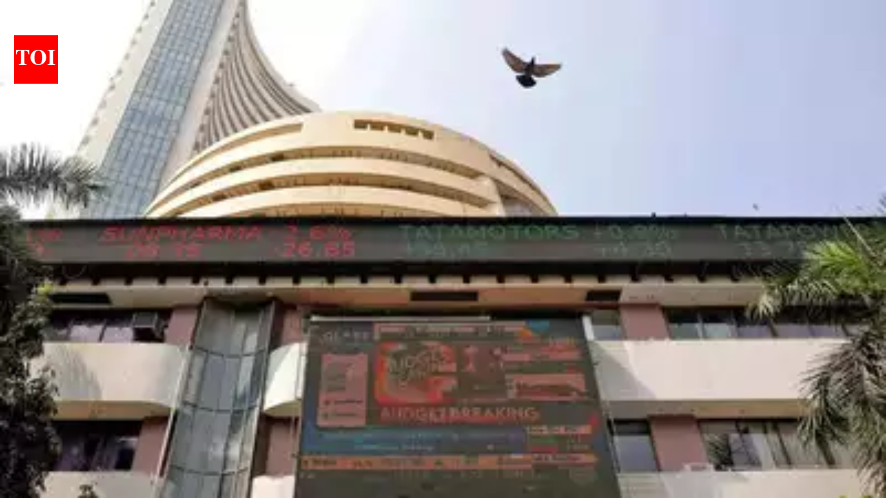 पश्चिम एशिया में तनाव फिर बढ़ने से सेंसेक्स 1,313 अंक टूट गया