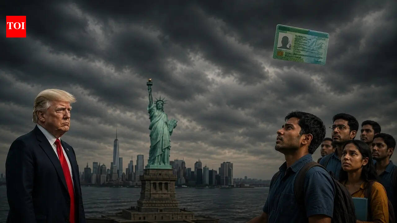 ट्रम्प के बड़े कदम से भारतीयों पर असर: 7 लाख से अधिक ग्रीन कार्ड चाहने वालों को अनिश्चितता का सामना करना पड़ा; शीर्ष चुनौतियों की व्याख्या की गई