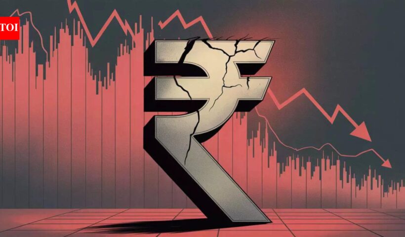 तेल की बढ़ती कीमतों और मध्य पूर्व तनाव के कारण डॉलर के मुकाबले रुपया 44 पैसे टूट गया