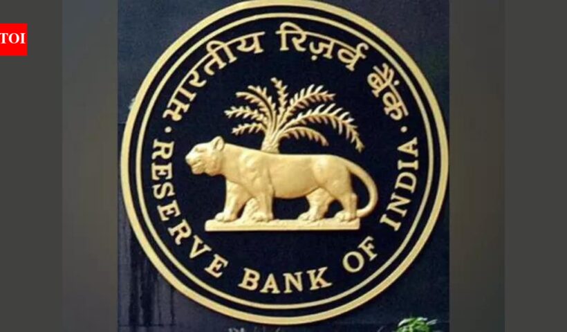 FY26 में डॉलर लाभ के मुकाबले RBI की आय 26% बढ़कर '4.3 लाख करोड़ हो गई