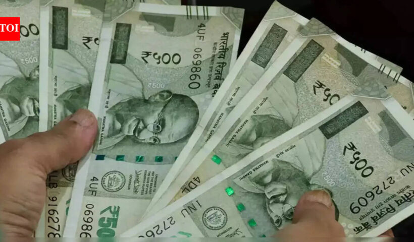 मध्य पूर्व संघर्ष के बीच आरबीआई द्वारा विदेशी निवेशकों को आकर्षित करने के लिए नए उपायों की घोषणा के बाद रुपये में जोरदार तेजी आई
