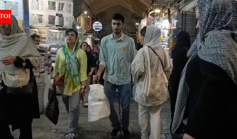 युद्ध के कारण आर्थिक संकट गहराने से ईरान की मुद्रास्फीति बढ़कर 88.6% हो गई